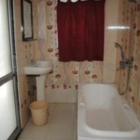 Hotel Shahjahan Агра Екстериор снимка
